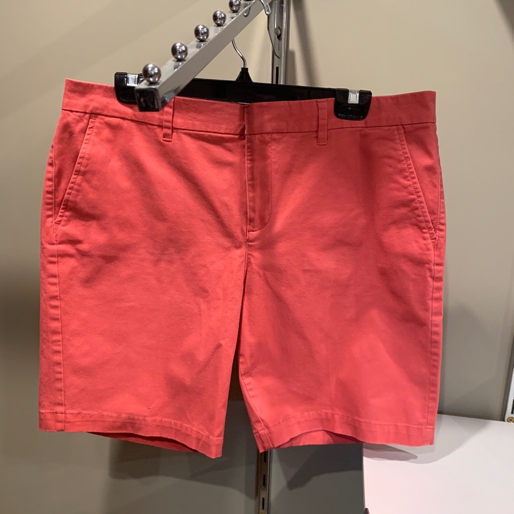 Tommy Hilfiger Womens SZ 14 Vintage Red Red Shorts